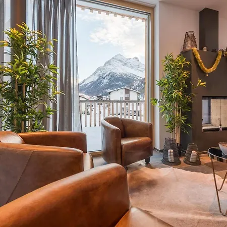 Montela & - Montela Pavillon Semesterbostad *