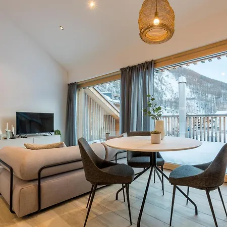 Semesterbostad Montela & - Montela Pavillon *