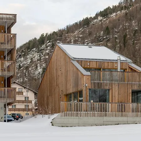 Montela & - Montela Pavillon